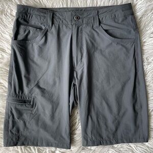 Patagonia Men's Quandary Light Weight UPF 40 Forge Grey 10" Inseam Shorts EUC 30